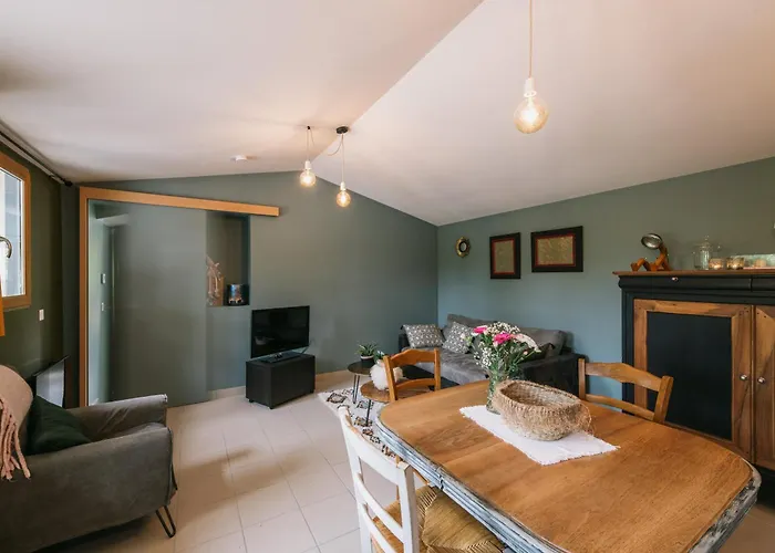 La Maison De Dom Hébergement de vacances *